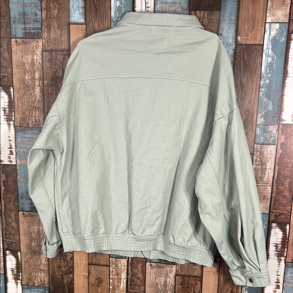 Gianni Bini Light Green oversized zip side Jacket - Picture 15 of 16